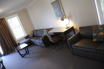 Riverside Oaks Golf Resort - Accommodation Gladstone 21