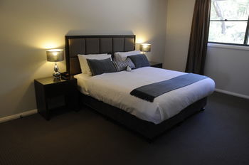 Riverside Oaks Golf Resort - Accommodation Gladstone 23