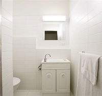 Meadow Inn Hotel-Motel - Accommodation Gladstone