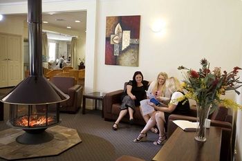 Foothills Conference Centre - Accommodation Gladstone 11