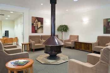 Foothills Conference Centre - Accommodation Gladstone 13