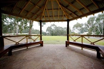 Foothills Conference Centre - Accommodation Gladstone 24