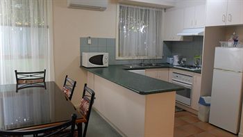 Australian Home Away @ Box Hill 21 - Accommodation Gladstone 4