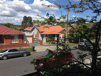 Australian Home Away @ Box Hill 21 - Accommodation Gladstone 9