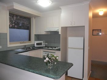 Australian Home Away @ Box Hill 21 - Accommodation Gladstone 12
