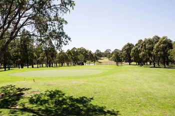 Golfview Hotel - Accommodation Gladstone 1