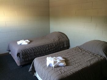 Golfview Hotel - Accommodation Gladstone 5