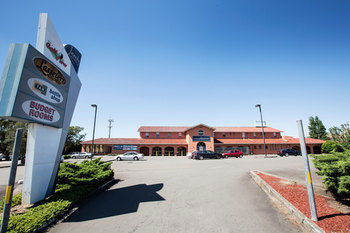 Golfview Hotel - Accommodation Gladstone 7