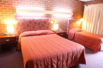 Carnegie Motor Inn - Accommodation Gladstone 6
