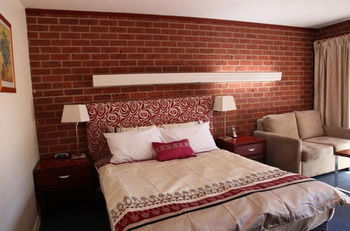 Carnegie Motor Inn - Accommodation Gladstone 7