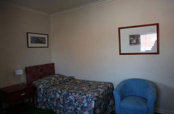 Carnegie Motor Inn - Accommodation Gladstone 8