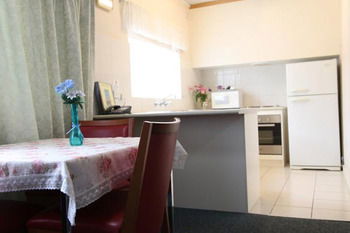 Carnegie Motor Inn - Accommodation Gladstone 11
