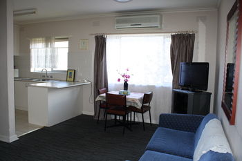 Carnegie Motor Inn - Accommodation Gladstone 36