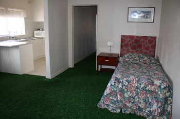 Carnegie Motor Inn - Accommodation Gladstone 37