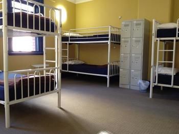 Central Perk Backpackers - Hostel - Accommodation Gladstone 9
