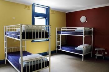 Central Perk Backpackers - Hostel - Accommodation Gladstone 28
