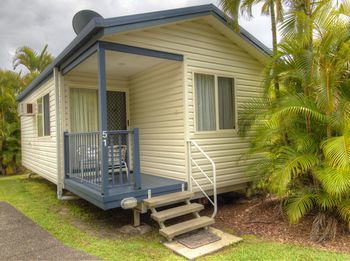 Alex Beach Cabins - Accommodation Gladstone 28