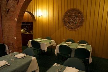 Forest Lodge Motor Inn & Restaurant - Accommodation Gladstone 8