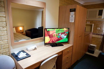 Forest Lodge Motor Inn & Restaurant - Accommodation Gladstone 12