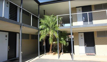 No 95 Accommodation - Accommodation Gladstone 17