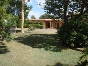 Hilldrop Motor Inn - Accommodation Gladstone 7