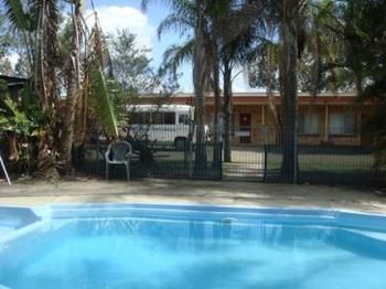 Hilldrop Motor Inn - Accommodation Gladstone 8