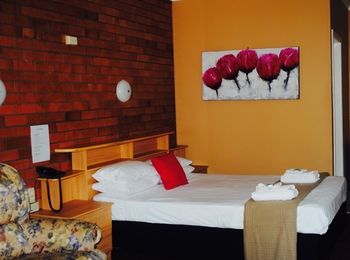 Hilldrop Motor Inn - Accommodation Gladstone 15