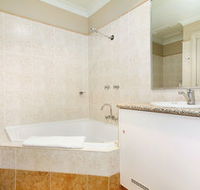 Edward Parry Motel amp Apartments - Accommodation Gladstone