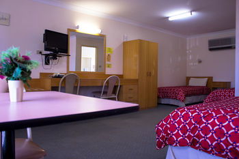 Shearing Shed Motor Inn - Accommodation Gladstone 2