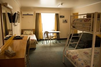 Shearing Shed Motor Inn - Accommodation Gladstone 56
