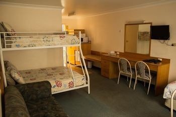 Shearing Shed Motor Inn - Accommodation Gladstone 57