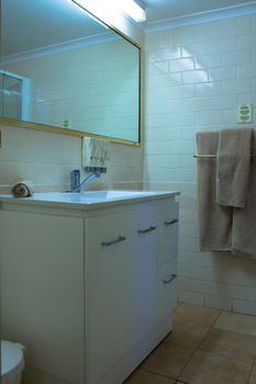 Shearing Shed Motor Inn - Accommodation Gladstone 75