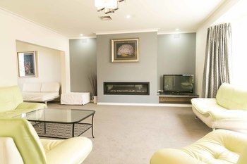 Hawthorn Holiday House - Accommodation Gladstone 9