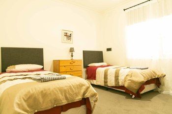Hawthorn Holiday House - Accommodation Gladstone 10