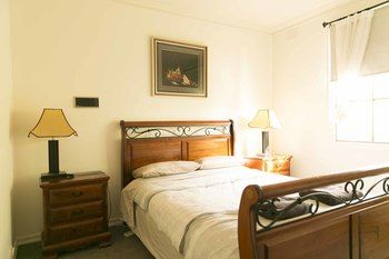 Hawthorn Holiday House - Accommodation Gladstone 13
