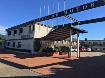 Westside Motor Inn - Accommodation Gladstone 2