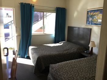 Westside Motor Inn - Accommodation Gladstone 4