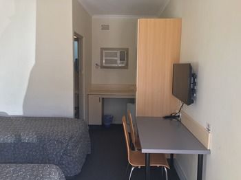 Westside Motor Inn - Accommodation Gladstone 15