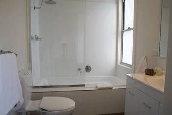 Savannah Cabins - Accommodation Gladstone 1