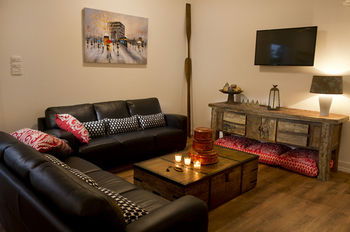 The Villa - Country House Retreat - Accommodation Gladstone 12