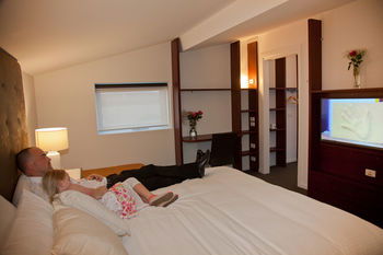 Grand Hotel Wyong - Accommodation Gladstone 8
