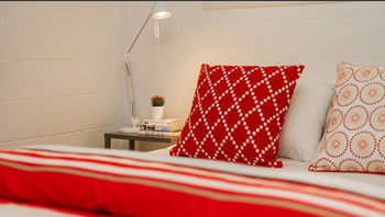 Apartment2c - Lennox 10 - Accommodation Gladstone 2