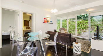 Apartment2c - Moonstruck - Accommodation Gladstone 0