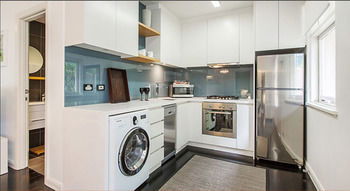 Apartment2c - Moonstruck - Accommodation Gladstone 5