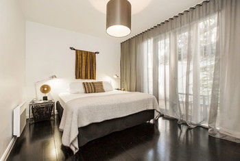 Apartment2c - Moonstruck - Accommodation Gladstone 9
