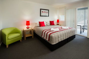 Wallsend Executive Apartments - Accommodation Gladstone 13