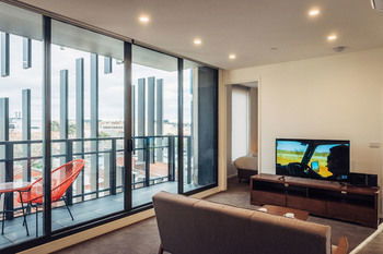 City Edge Box Hill - Accommodation Gladstone 4