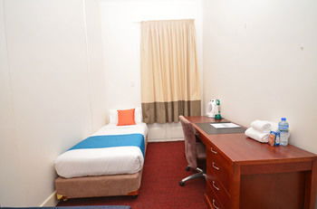 The Hallows Accommodation - Accommodation Gladstone 24