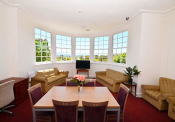 The Hallows Accommodation - Accommodation Gladstone 27