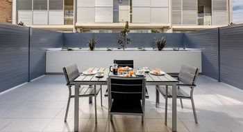 Hamilton Executive Apartments - Accommodation Gladstone 8